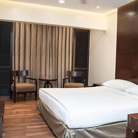 Shantai Hotel Pune Eksteriør billede